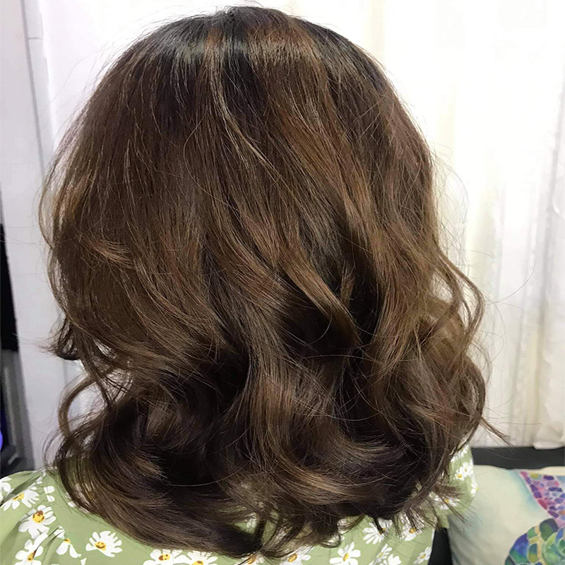 Tóc bồng bềng lã lơi