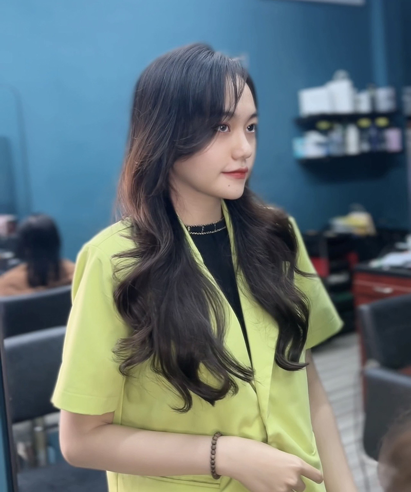 Cắt và uốn sóng lơi được hai tháng